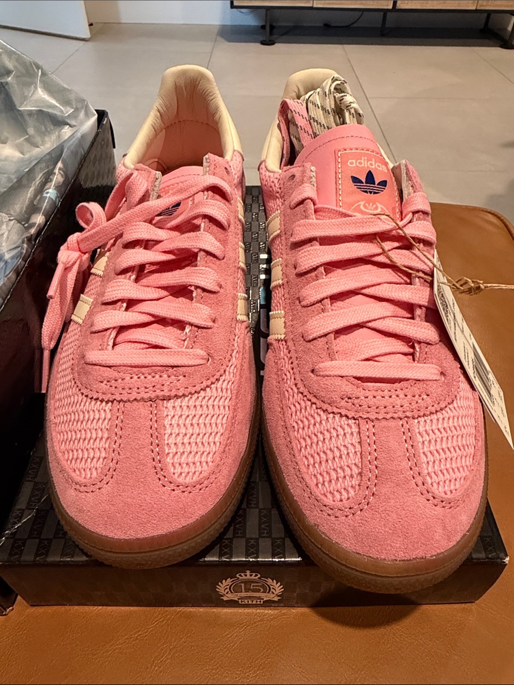 Kith Adidas Messi Handball Spezial Pink Suede & Mesh unisex Sneakers